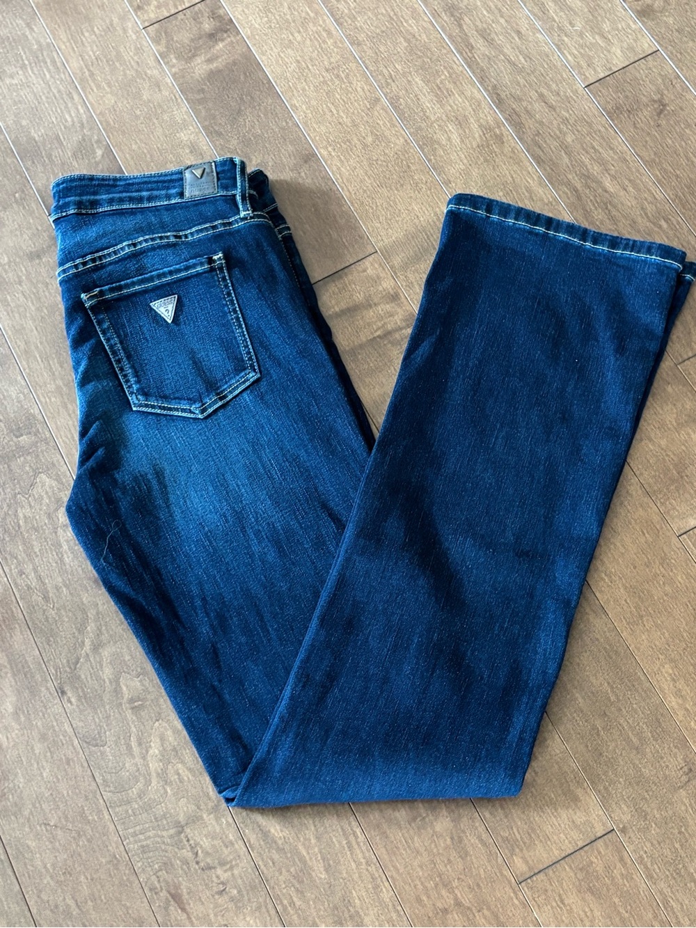 GUESS Boot Cut Mid Rise Whiskered Jeans 29 - Picture 7 of 10